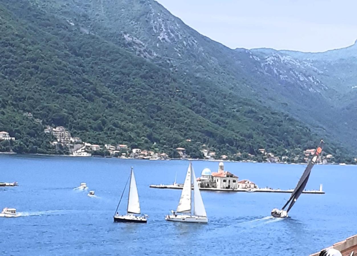 Bella Vista Zmukic Apartamento Perast Exterior foto